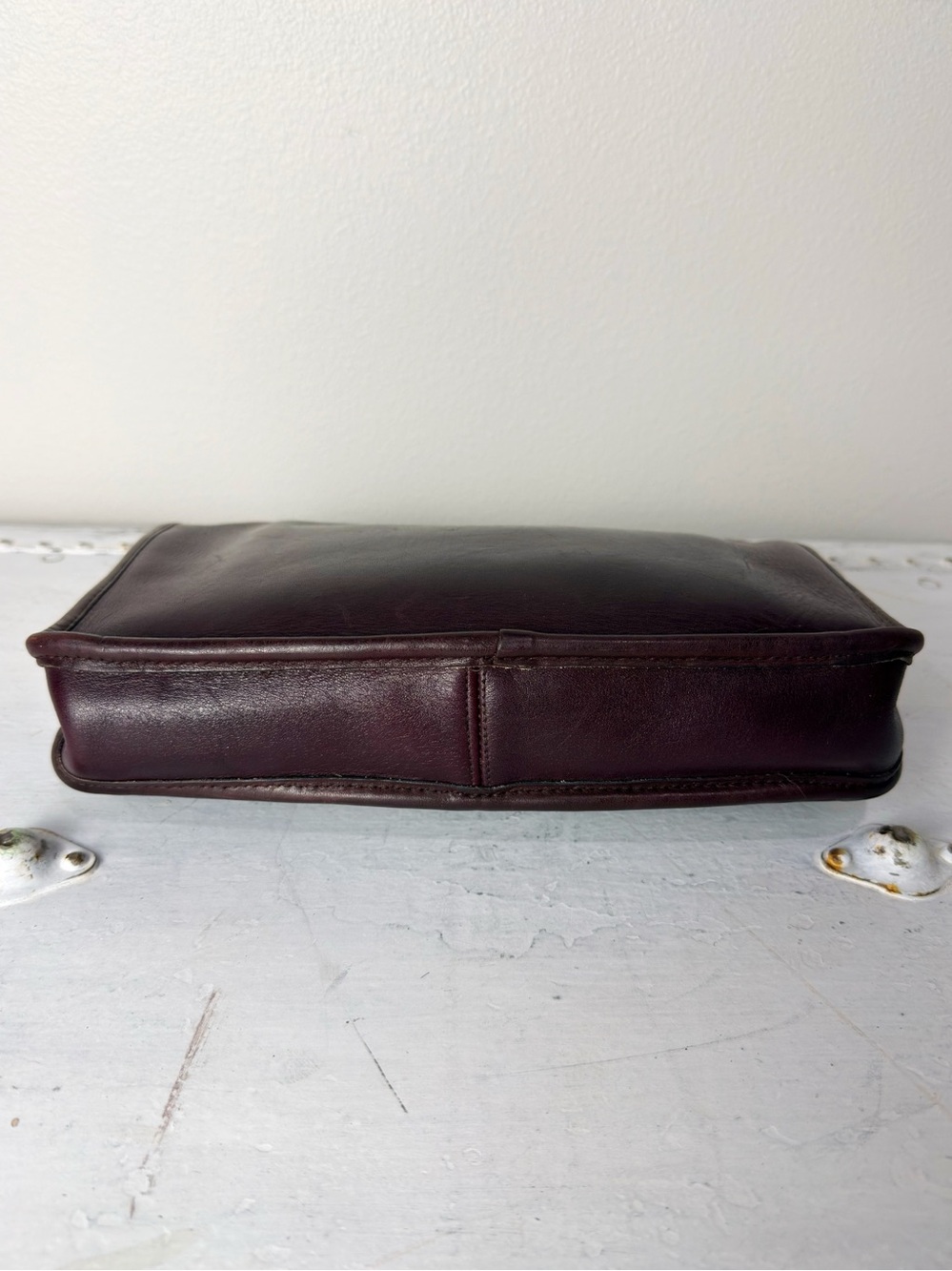 Vintage Coach Essential Basic Burgundy Crossbody Clutch Bag NYC 1970’s - Picture 9 of 13